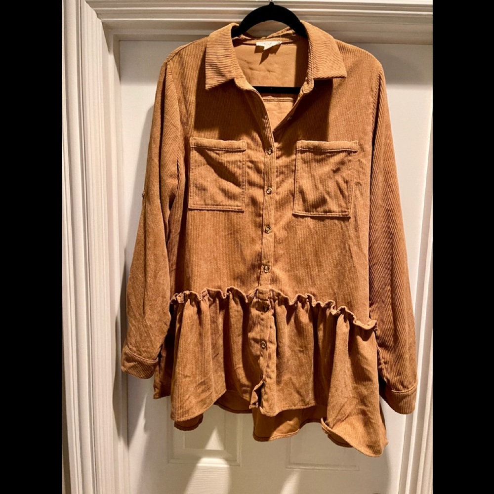 Easel corduroy button up top. Sz. Large